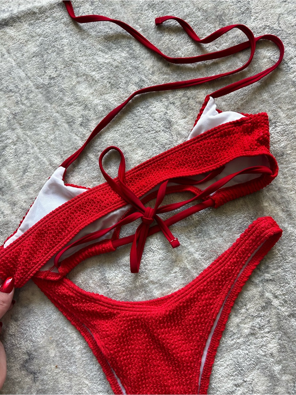 Red Bikini - Picture 4 of 4